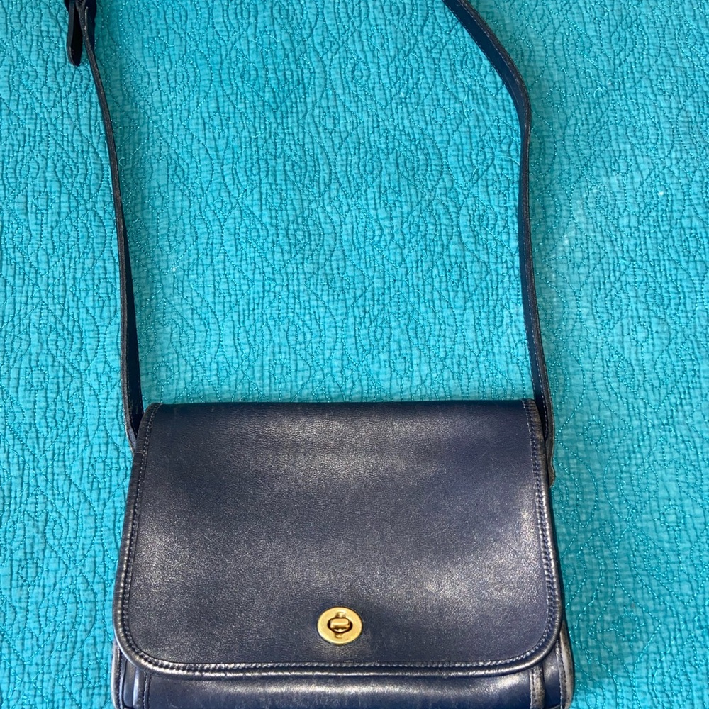 Vintage Coach Leather Crossbody Shoulder Bag